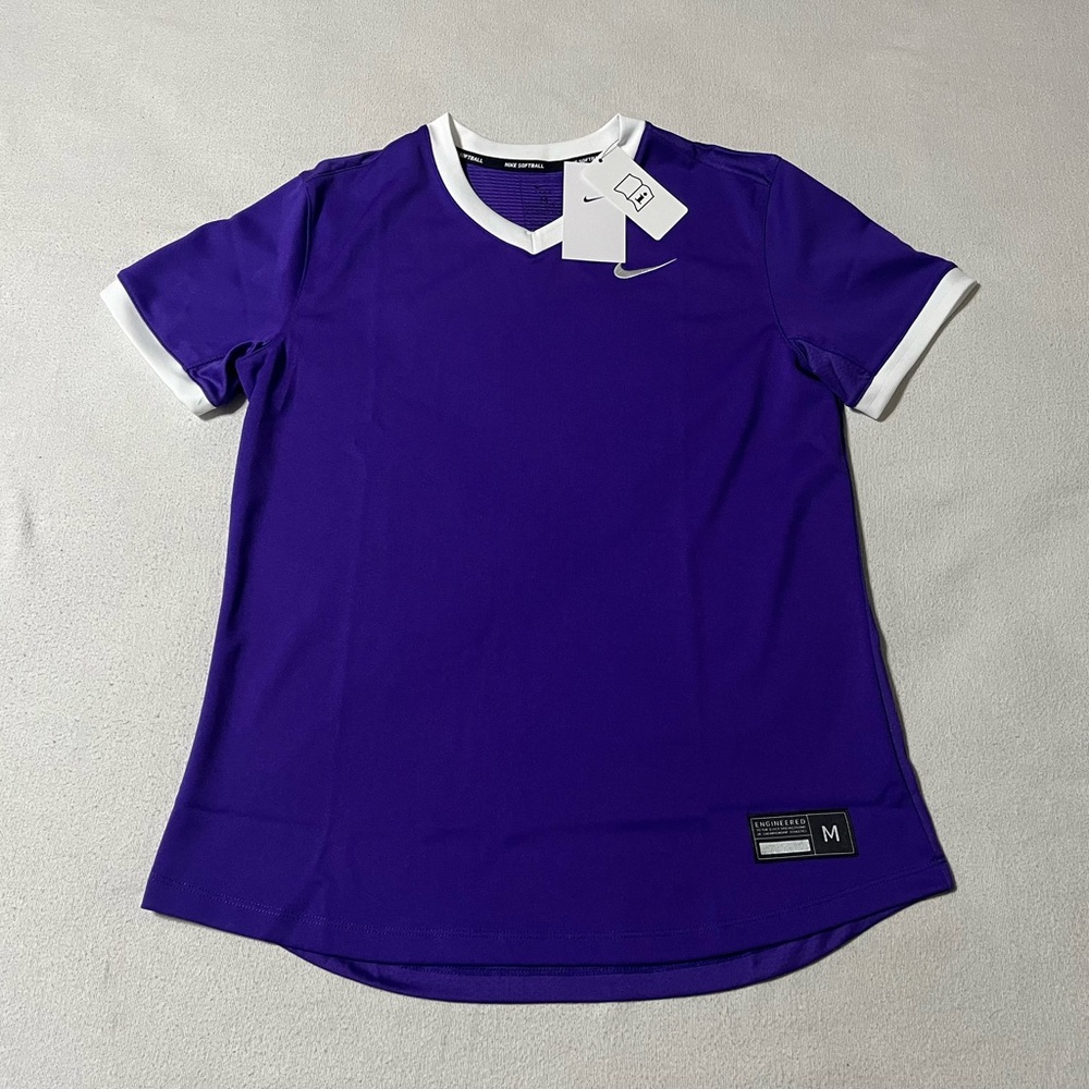 Nike Women's Medium Softball T Shirt‎ V Neck Purple Short Sleeve Engineered